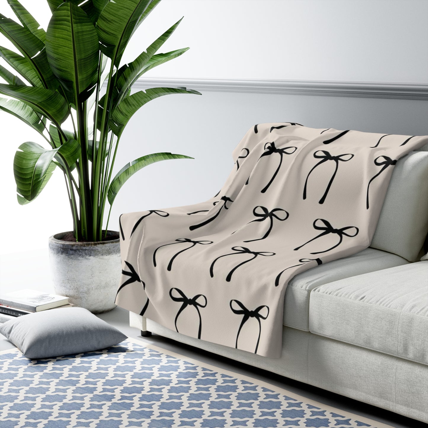 Stylish Sherpa Fleece Blanket with Bow Print, Cozy Gift for Home, Ideal for Birthdays, Weddings, Holidays, Decorative Throw, Comfort
